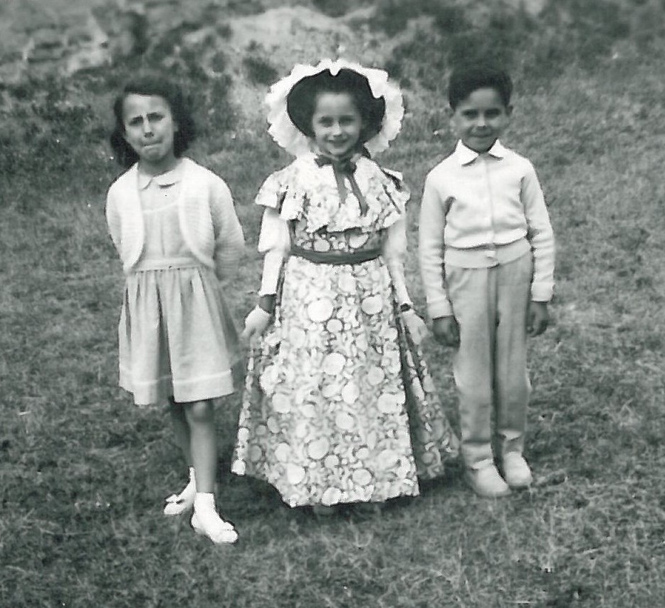 Marie Françoise Grellier, Geneviève Cimolaï et Jean Luc Touillet en 1957 ID324-03 Cimolai-Berling.