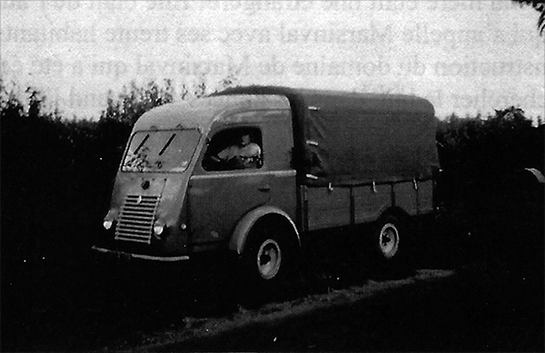 Camion pour le transport de tonnes de petits pois… ID336 02 MemVives Gerard Michel 03