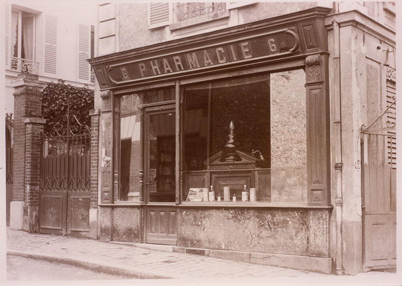 Pharmacie du 6 rue du Pont - 1948. ID409 14 L800 MV Françoise Del Rio
