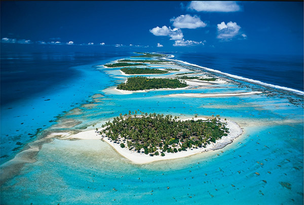 Archipel des Tuamotu. ID416 11 L600 MV Isy Schwart