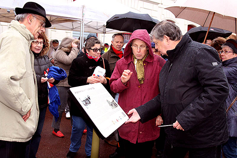 Joël Macel, maire de Triel, et Danièle Houllemare, présidente de TMH.  ID476 01 Inauguration Parcours