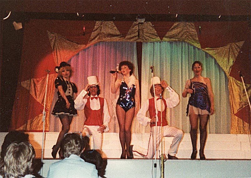 Univers bulle et Rythme bleu, en 1981. ID477 03 Memoires vives Francoise Camut