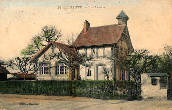 ID607 01 LHAUTIL Les Ecoles