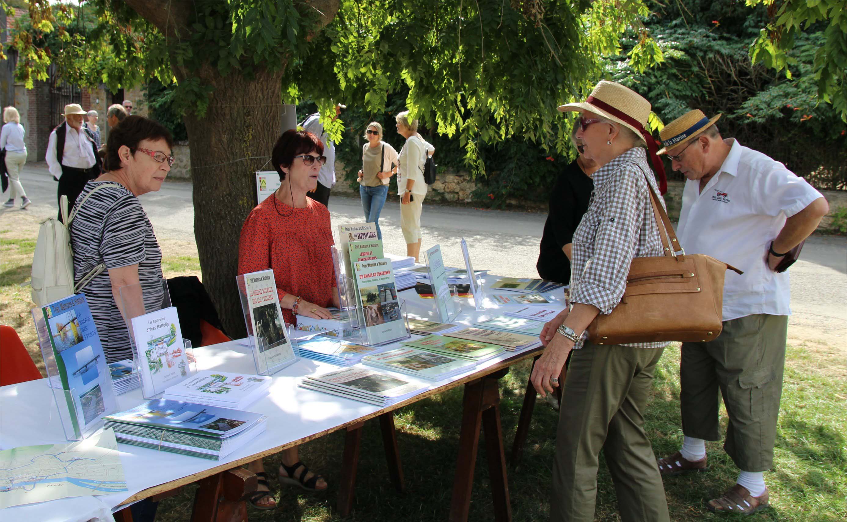 Le stand de TMH dont les ventes ont ravies les visiteurs (Photo CsB) ID616 03